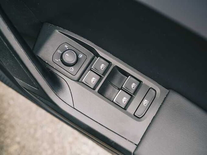 SEAT Leon 5dr 1.5 TSI EVO (150ps) FR